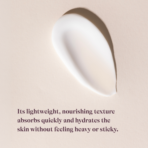 Prescription Skincare's vitamine K oogcreme textuur op een neutrale achtergrond